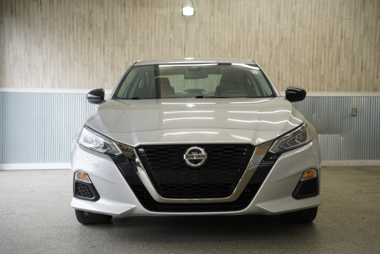 Nissan Altima 2.5 SR Sedan 2021 Nissan Altima 2.5 SR Sedan 2021