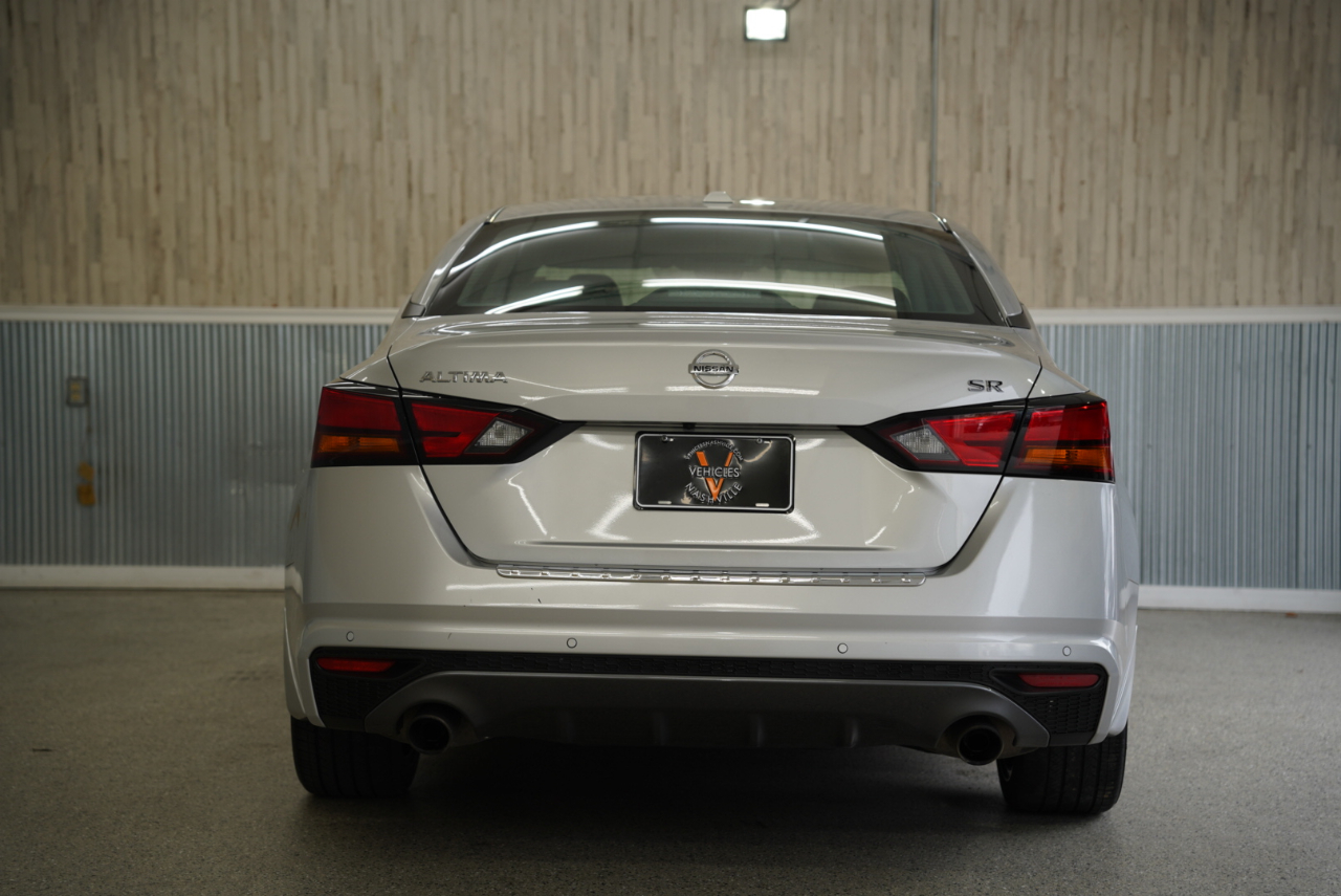 Nissan Altima 2.5 SR Sedan 2021 Nissan Altima 2.5 SR Sedan 2021