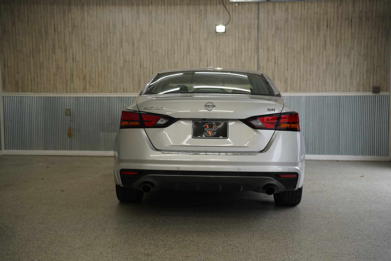 Nissan Altima 2.5 SR Sedan 2021 Nissan Altima 2.5 SR Sedan 2021