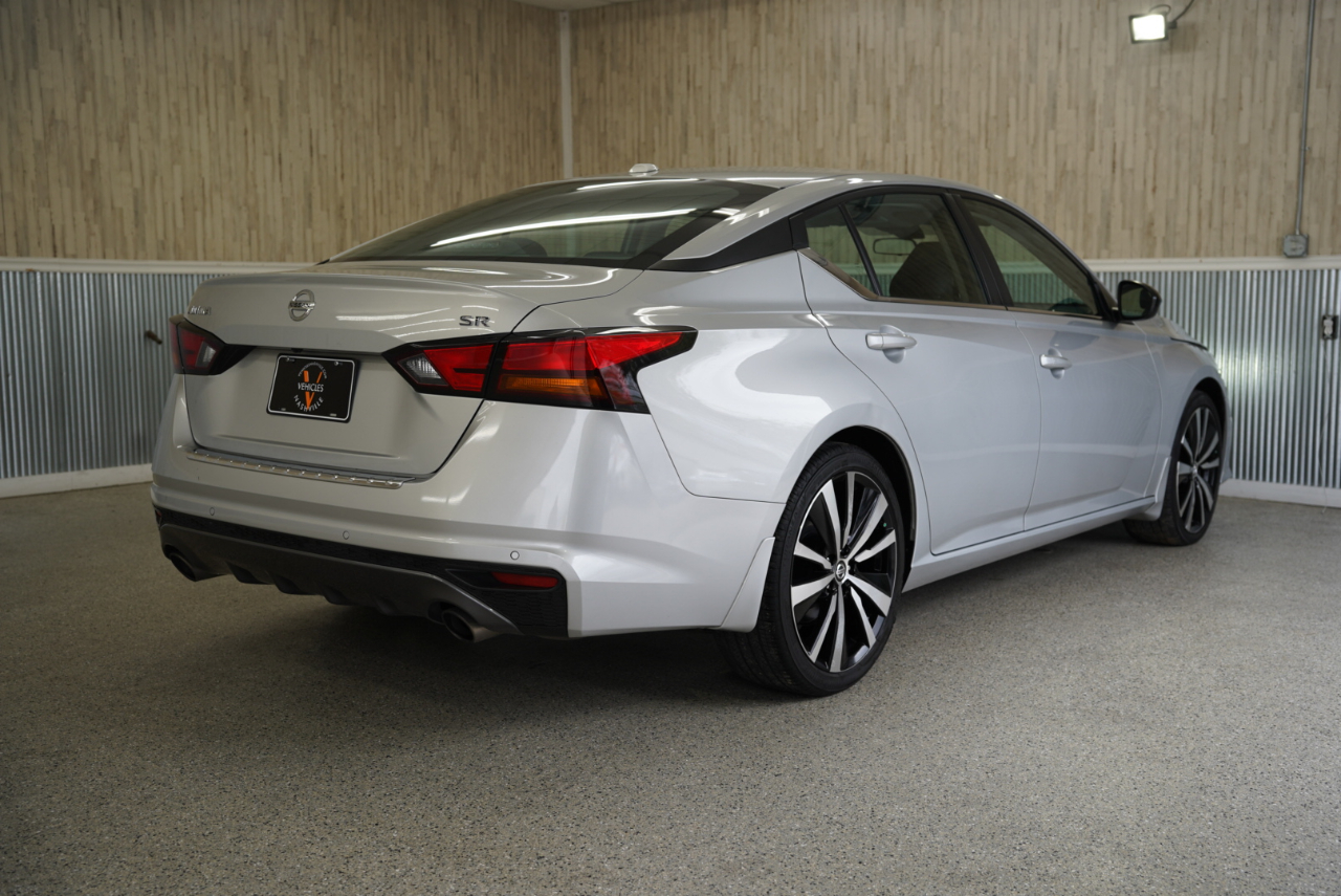 Nissan Altima 2.5 SR Sedan 2021 Nissan Altima 2.5 SR Sedan 2021
