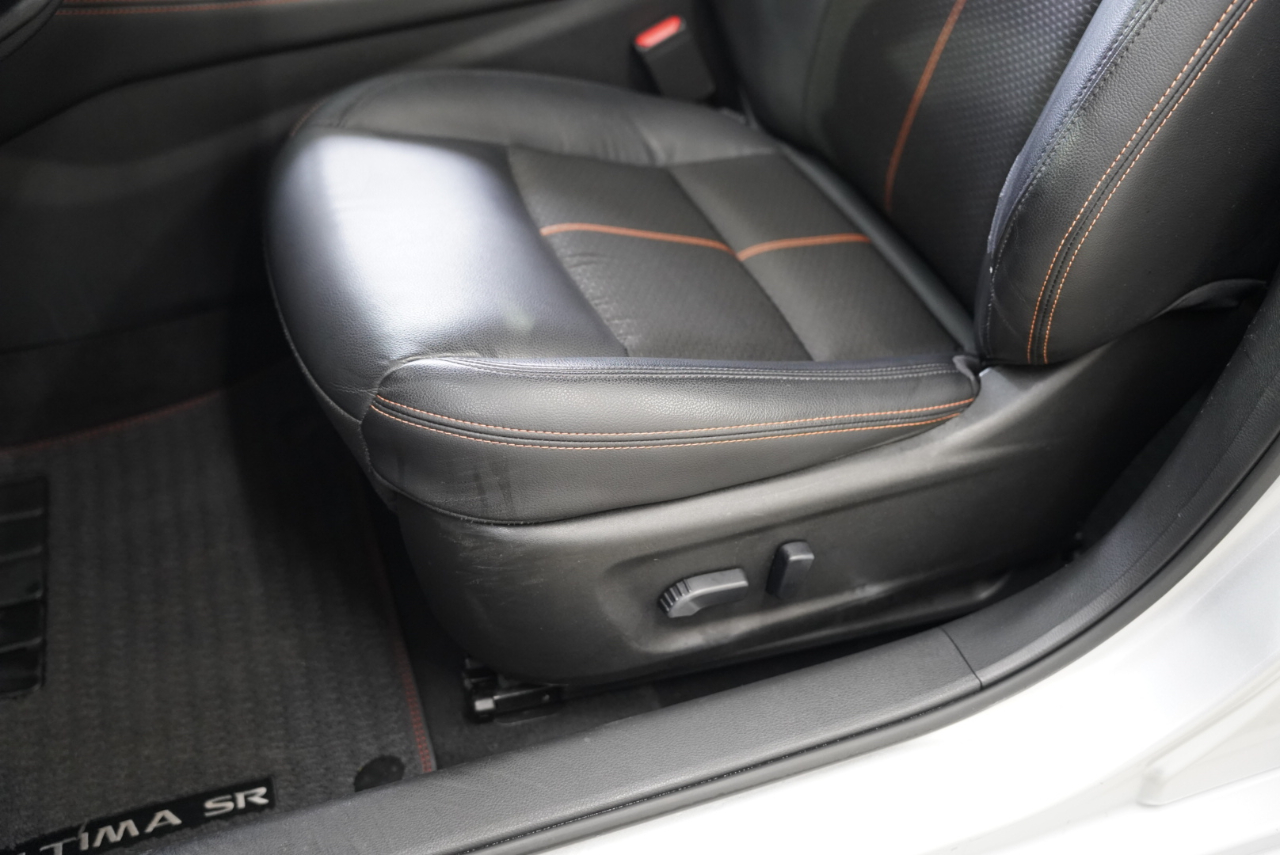 Nissan Altima 2.5 SR Sedan 2021 Nissan Altima 2.5 SR Sedan 2021