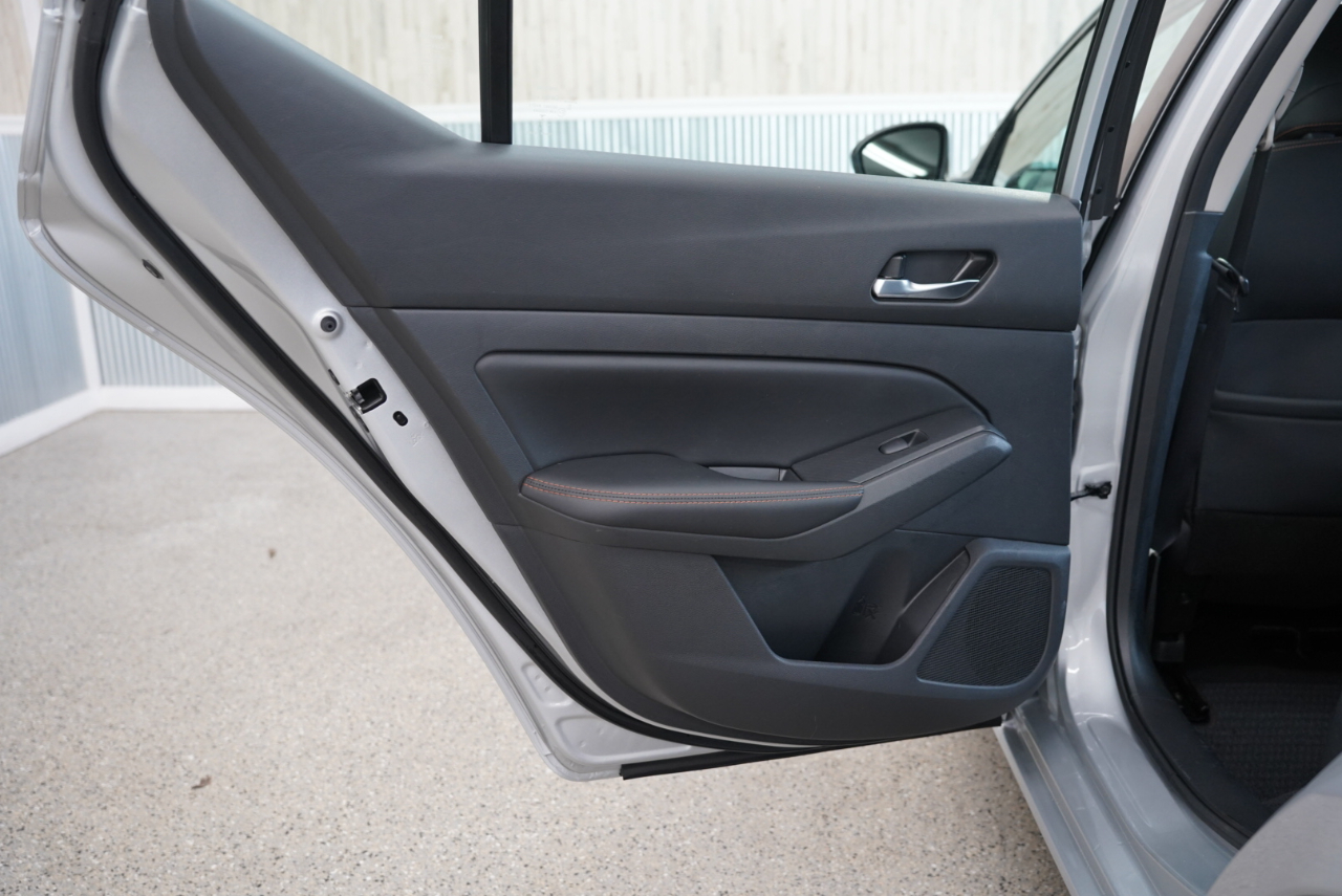 Nissan Altima 2.5 SR Sedan 2021 Nissan Altima 2.5 SR Sedan 2021