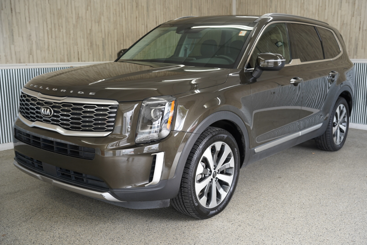 Kia Telluride S FWD 2020 Kia Telluride S FWD 2020