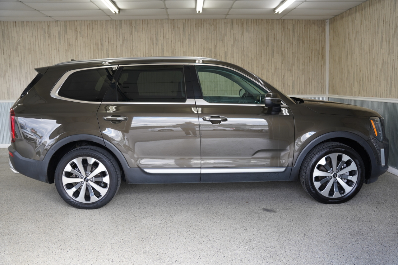 Kia Telluride S FWD 2020 Kia Telluride S FWD 2020