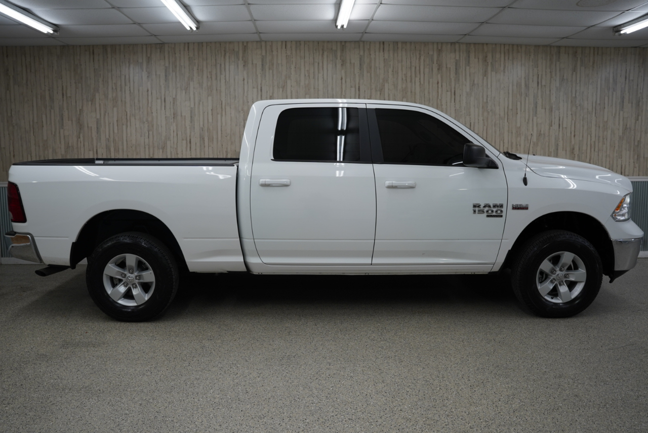 RAM 1500 Classic SLT 4x4 Crew Cab 6'4" Box 2020