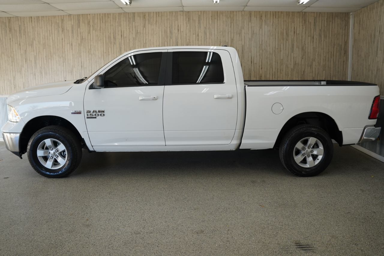 RAM 1500 Classic SLT 4x4 Crew Cab 6'4" Box 2020