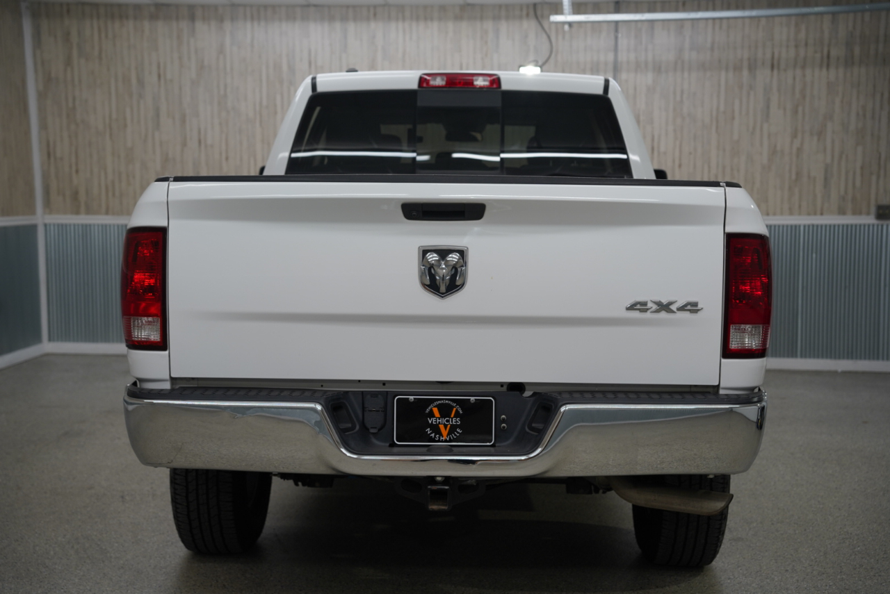 RAM 1500 Classic SLT 4x4 Crew Cab 6'4" Box 2020