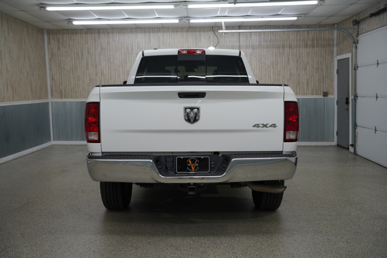 RAM 1500 Classic SLT 4x4 Crew Cab 6'4" Box 2020