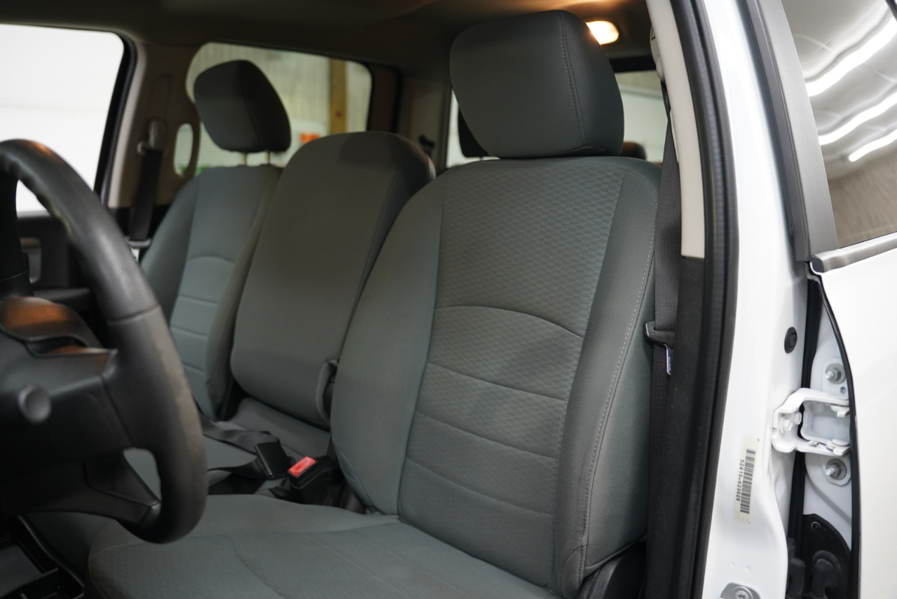 RAM 1500 Classic SLT 4x4 Crew Cab 6'4" Box 2020