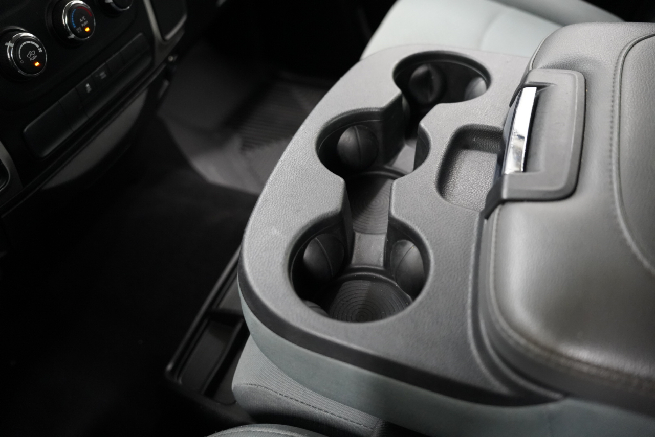 RAM 1500 Classic SLT 4x4 Crew Cab 6'4" Box 2020