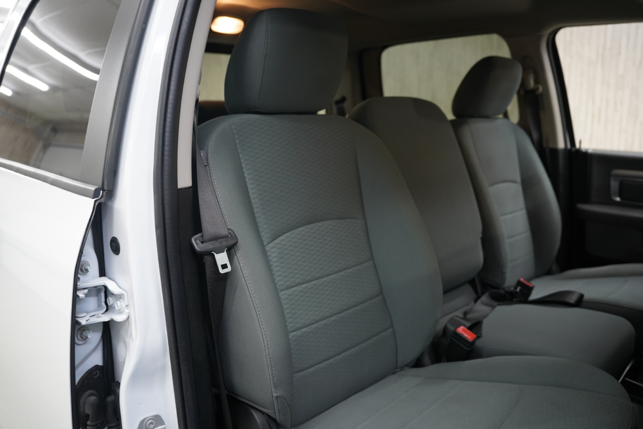 RAM 1500 Classic SLT 4x4 Crew Cab 6'4" Box 2020