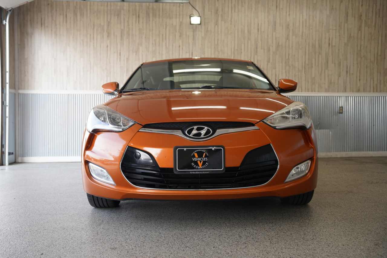 2013 Hyundai Veloster Base Turbo Ultimate photo 2