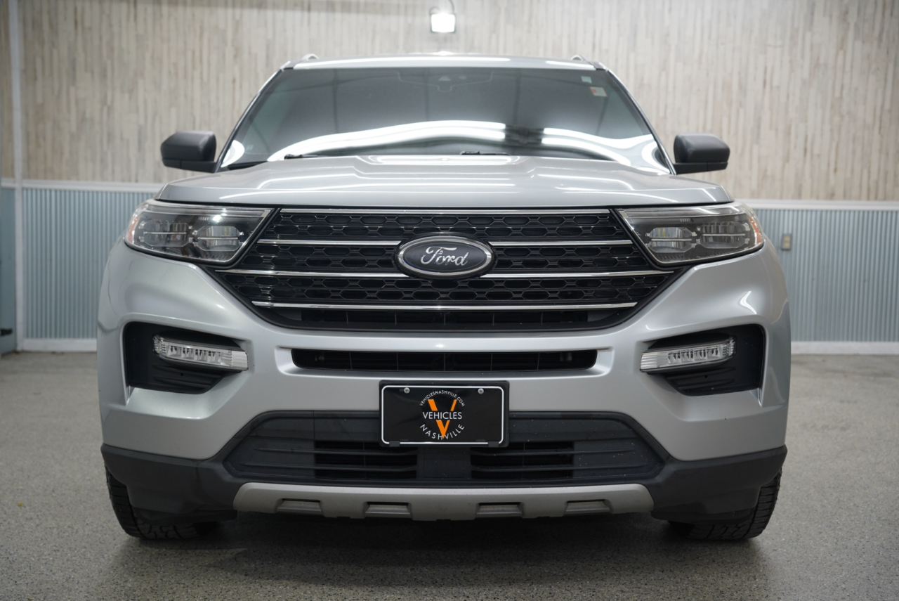 2020 Ford Explorer XLT photo 2