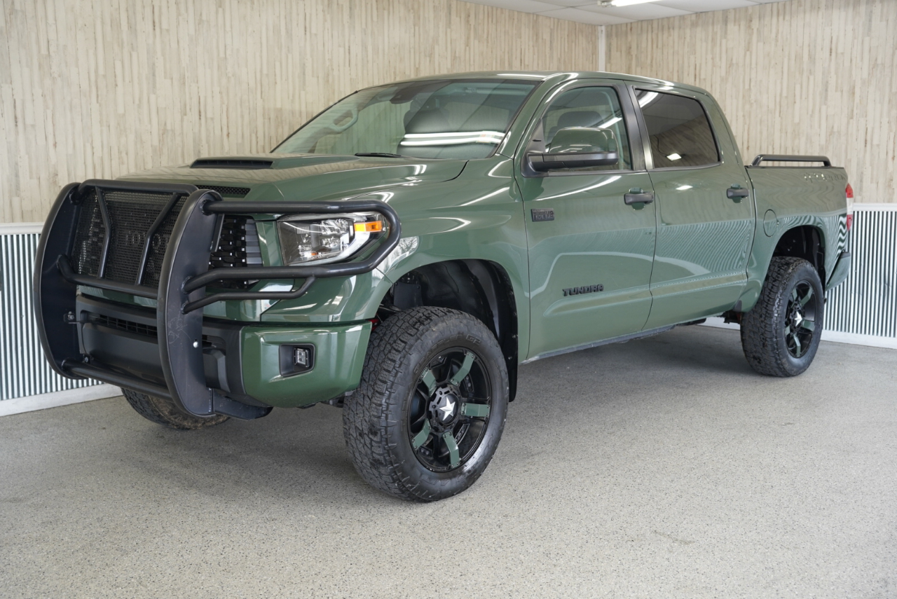 2020 Toyota Tundra SR5 CrewMax photo 4