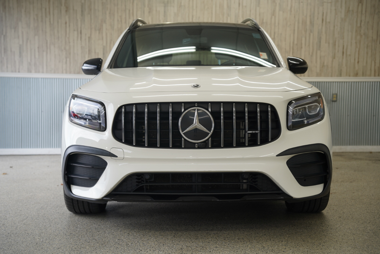 2022 Mercedes Benz GLB AMG 35 4MATIC photo 2
