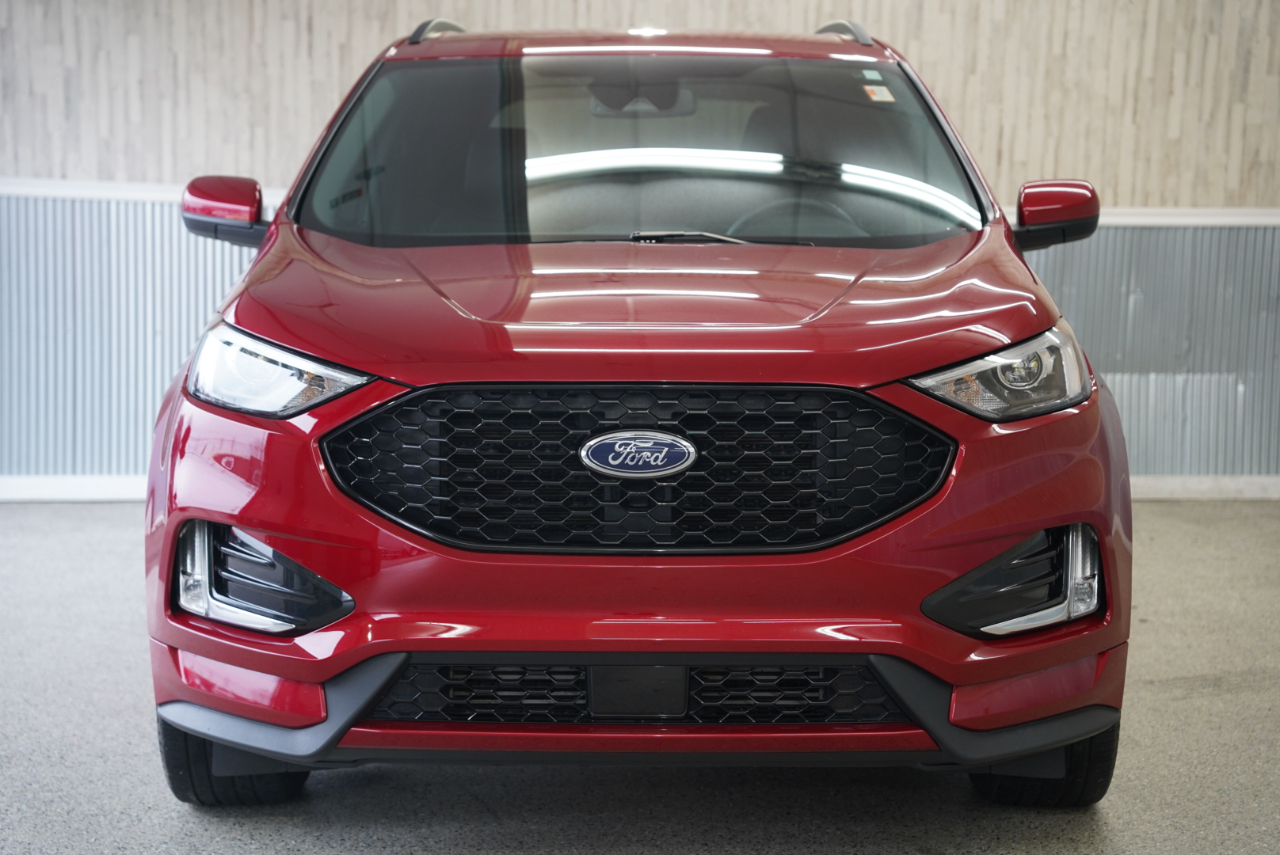 2023 Ford Edge ST-Line photo 3