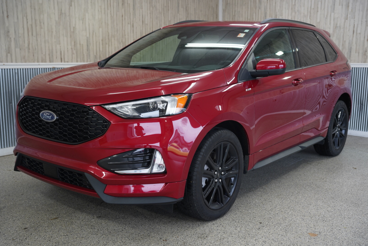 2023 Ford Edge ST-Line photo 4