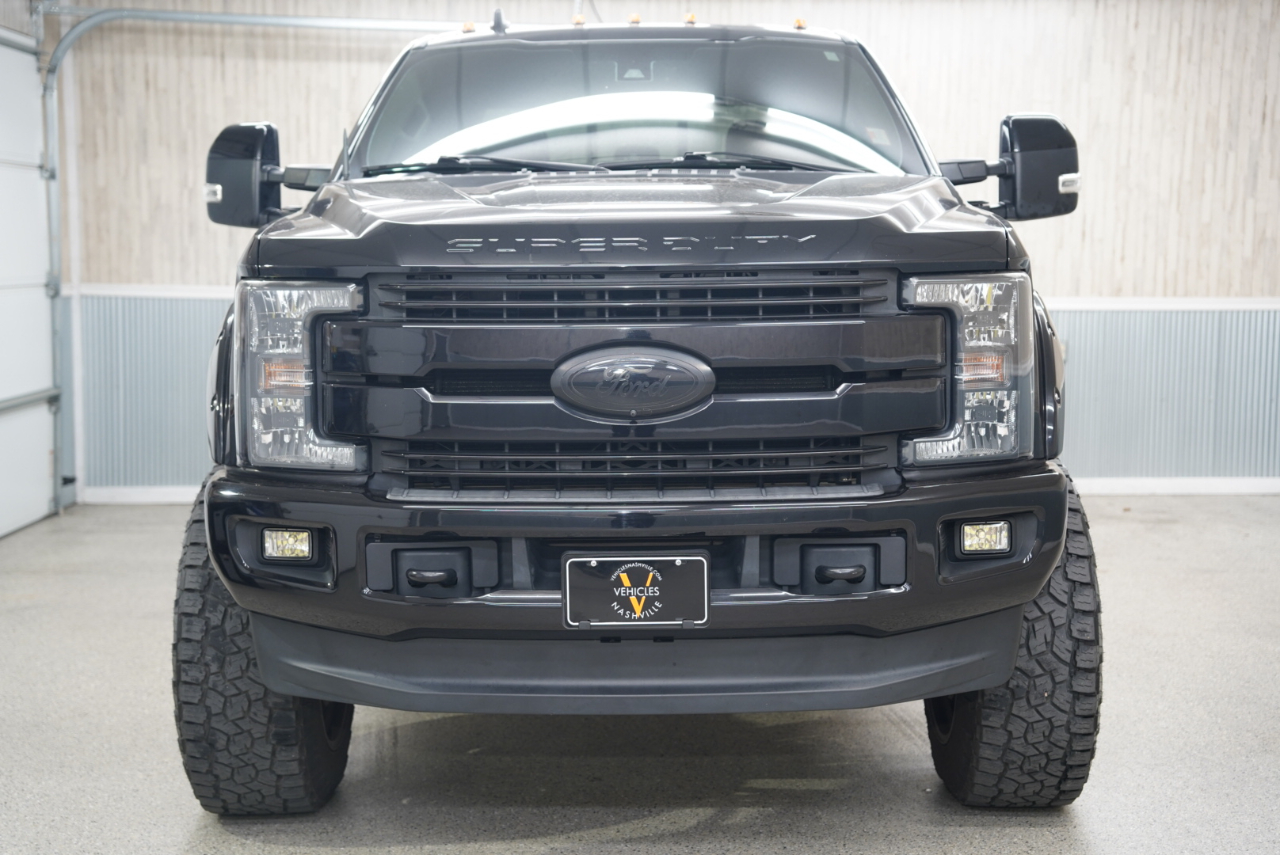 2019 Ford F-250 Lariat photo 3