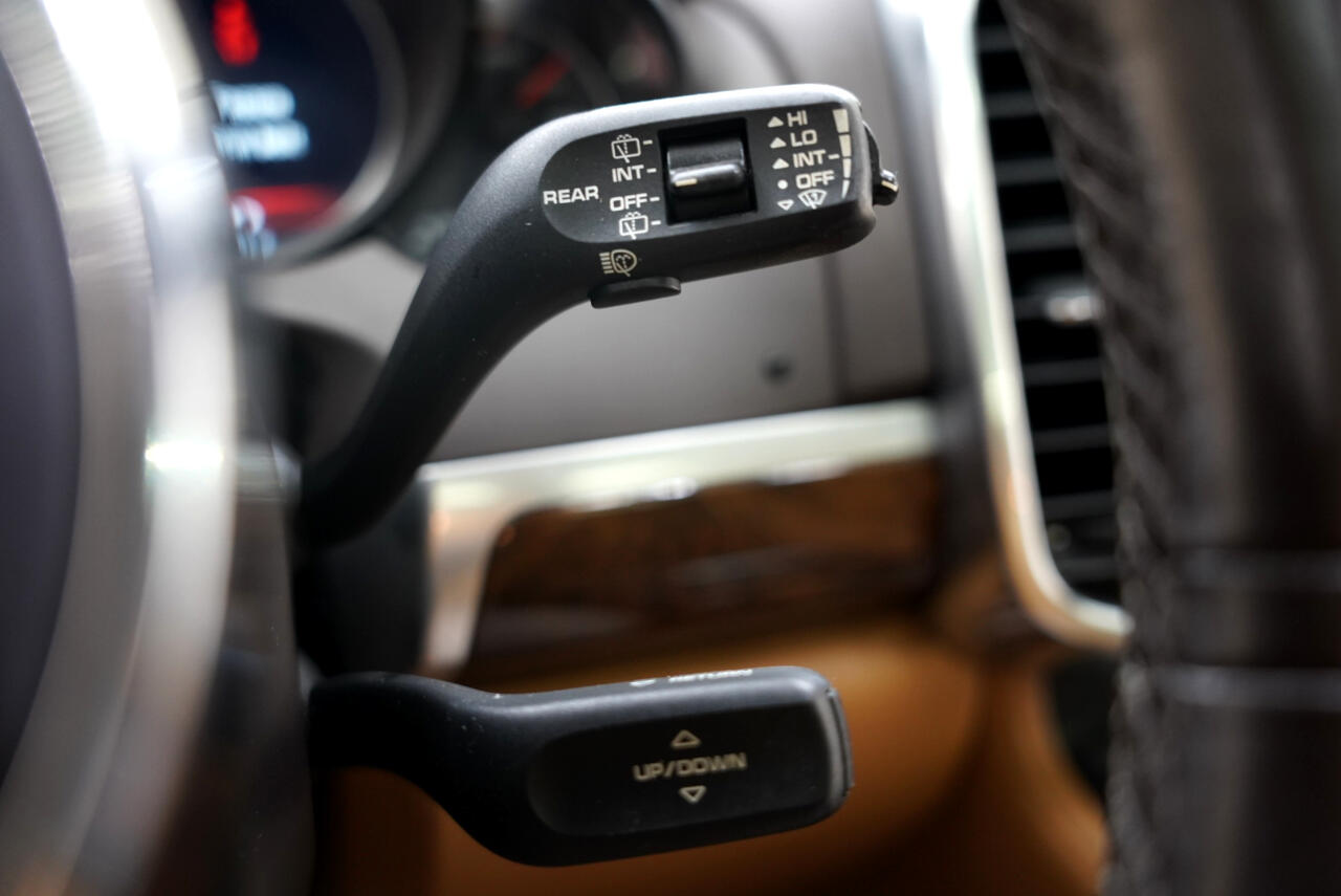 Porsche Cayenne AWD 4dr Turbo 2013