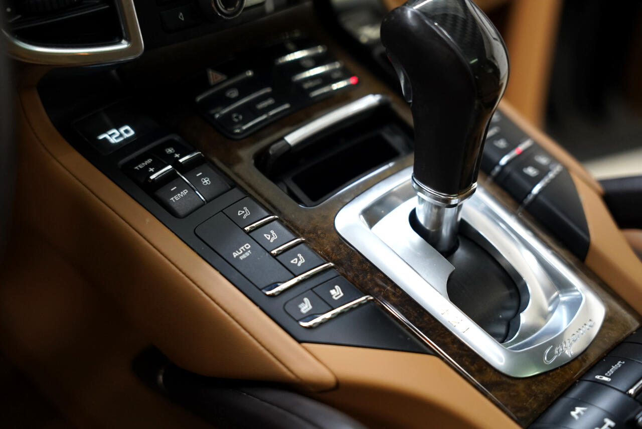 Porsche Cayenne AWD 4dr Turbo 2013