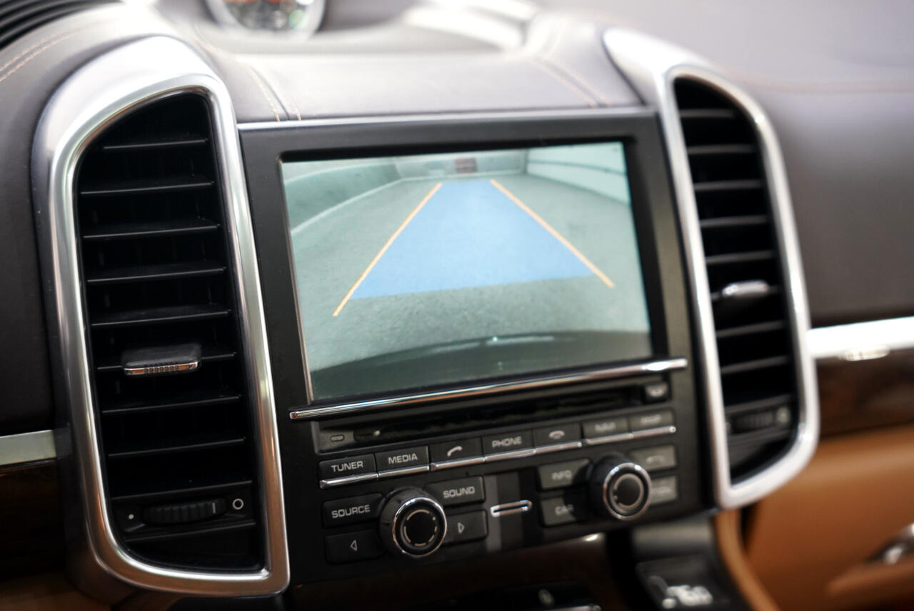 Porsche Cayenne AWD 4dr Turbo 2013