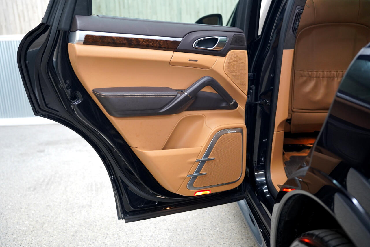 Porsche Cayenne AWD 4dr Turbo 2013