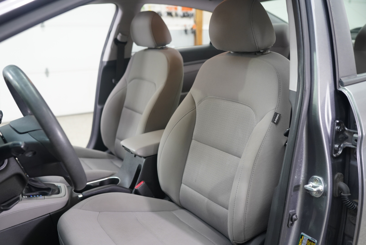 Hyundai Elantra SEL 2.0L Auto 2018