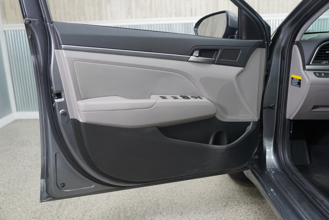 Hyundai Elantra SEL 2.0L Auto 2018