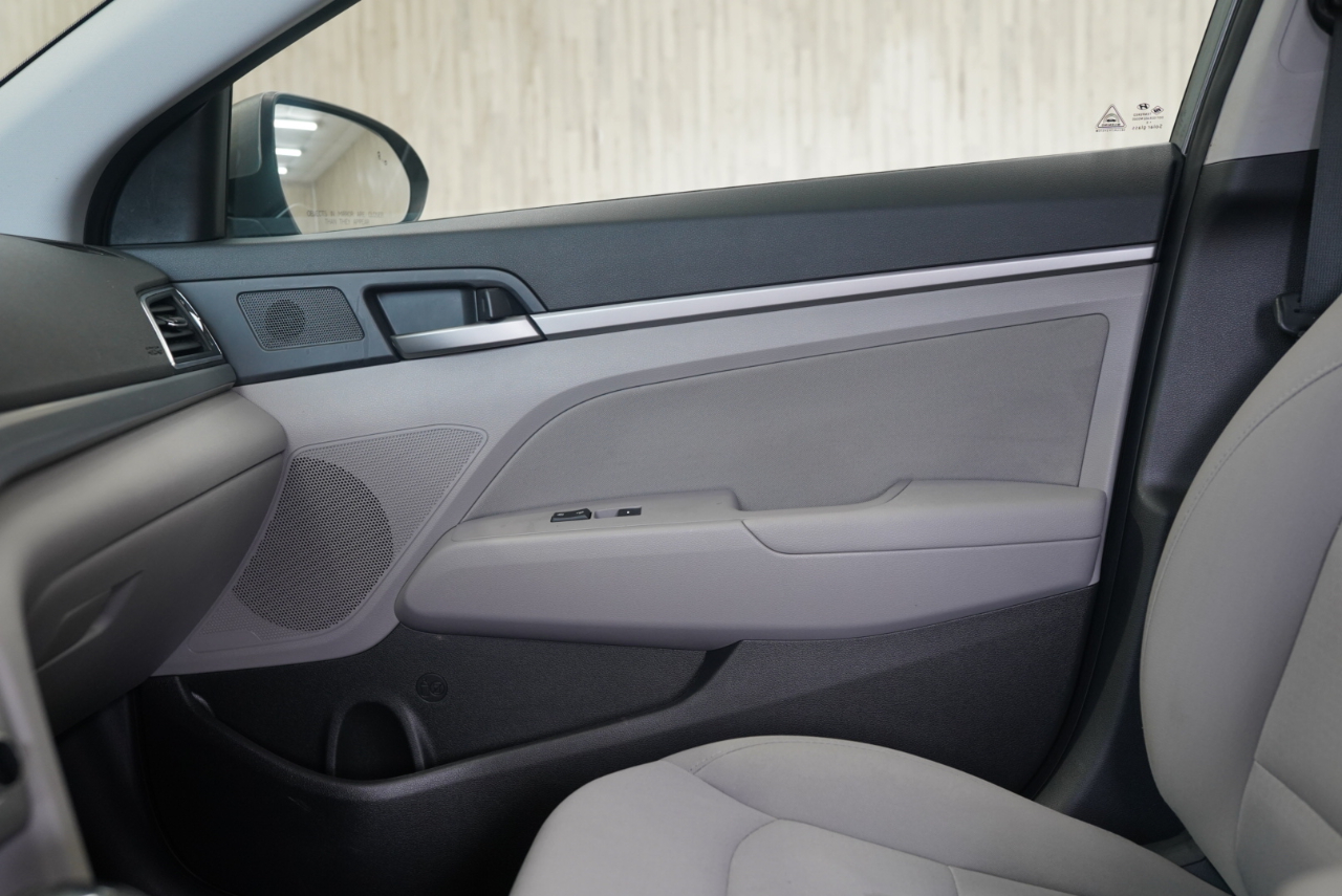 Hyundai Elantra SEL 2.0L Auto 2018
