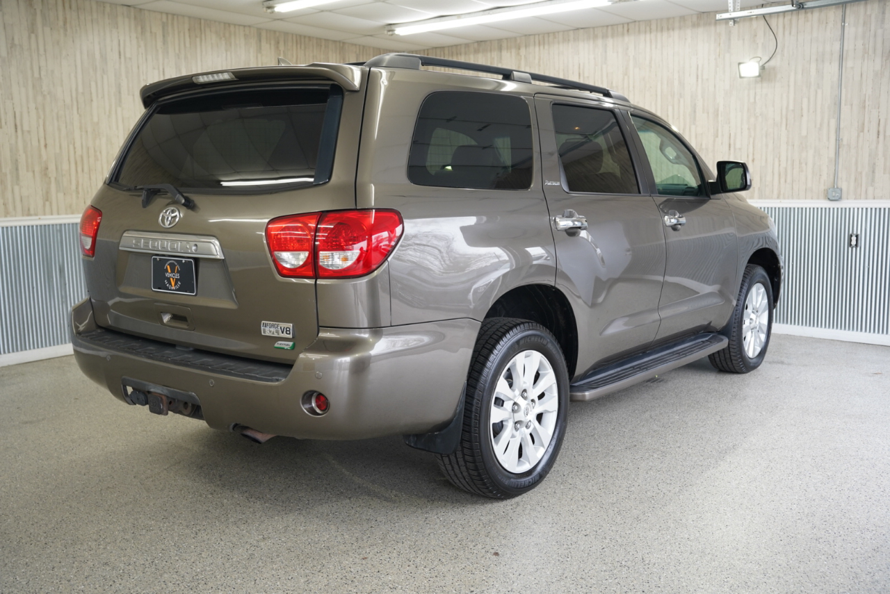 Toyota Sequoia 4WD LV8 FFV 6-Spd AT Platinum (Natl) 2011