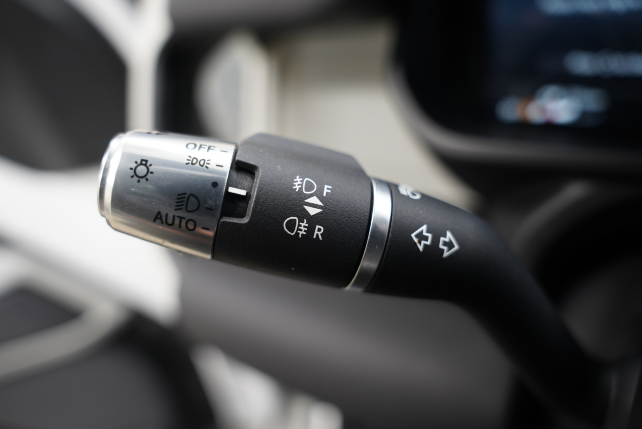 Land Rover Defender 110 X-Dynamic SE AWD 2021