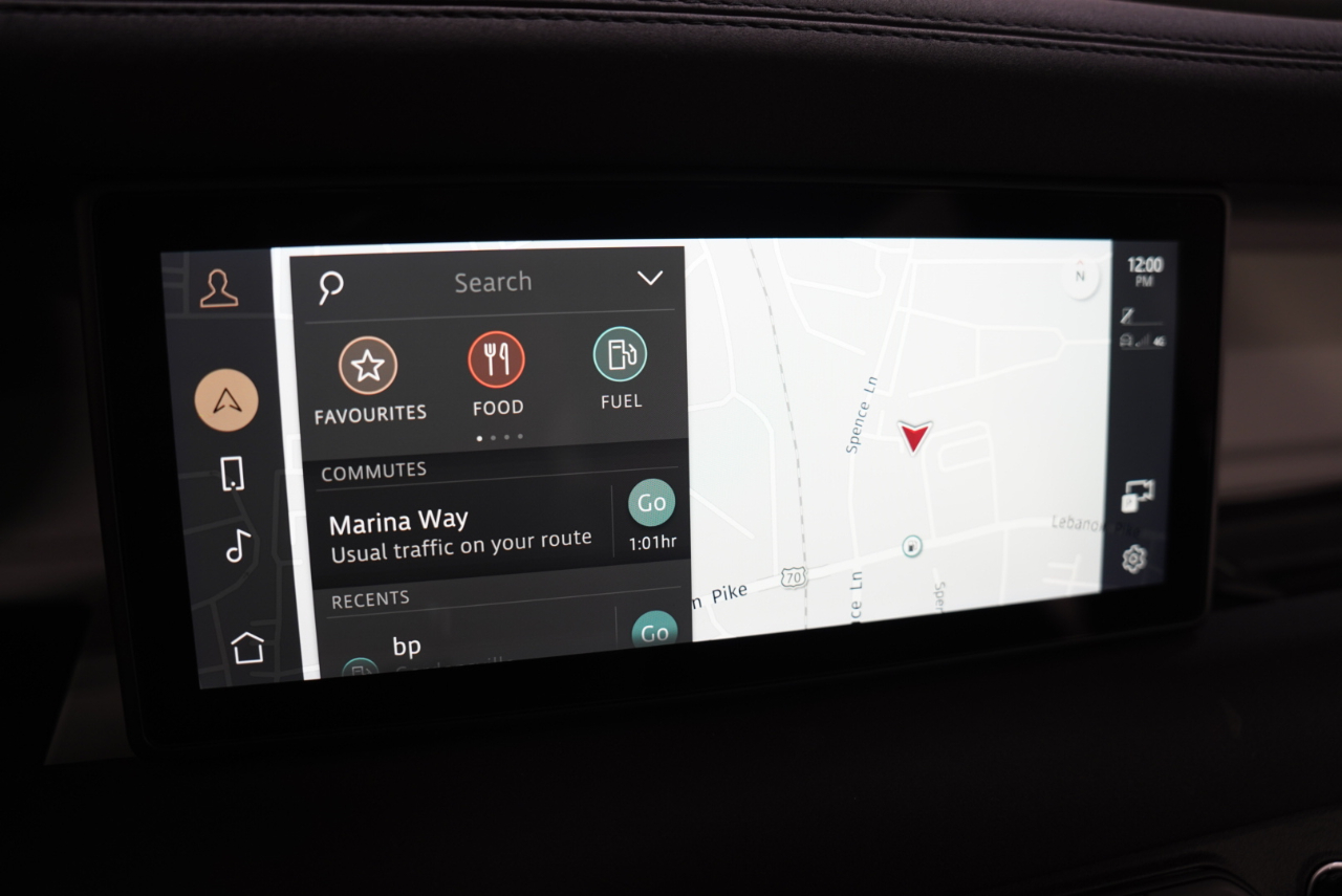 Land Rover Defender 110 X-Dynamic SE AWD 2021