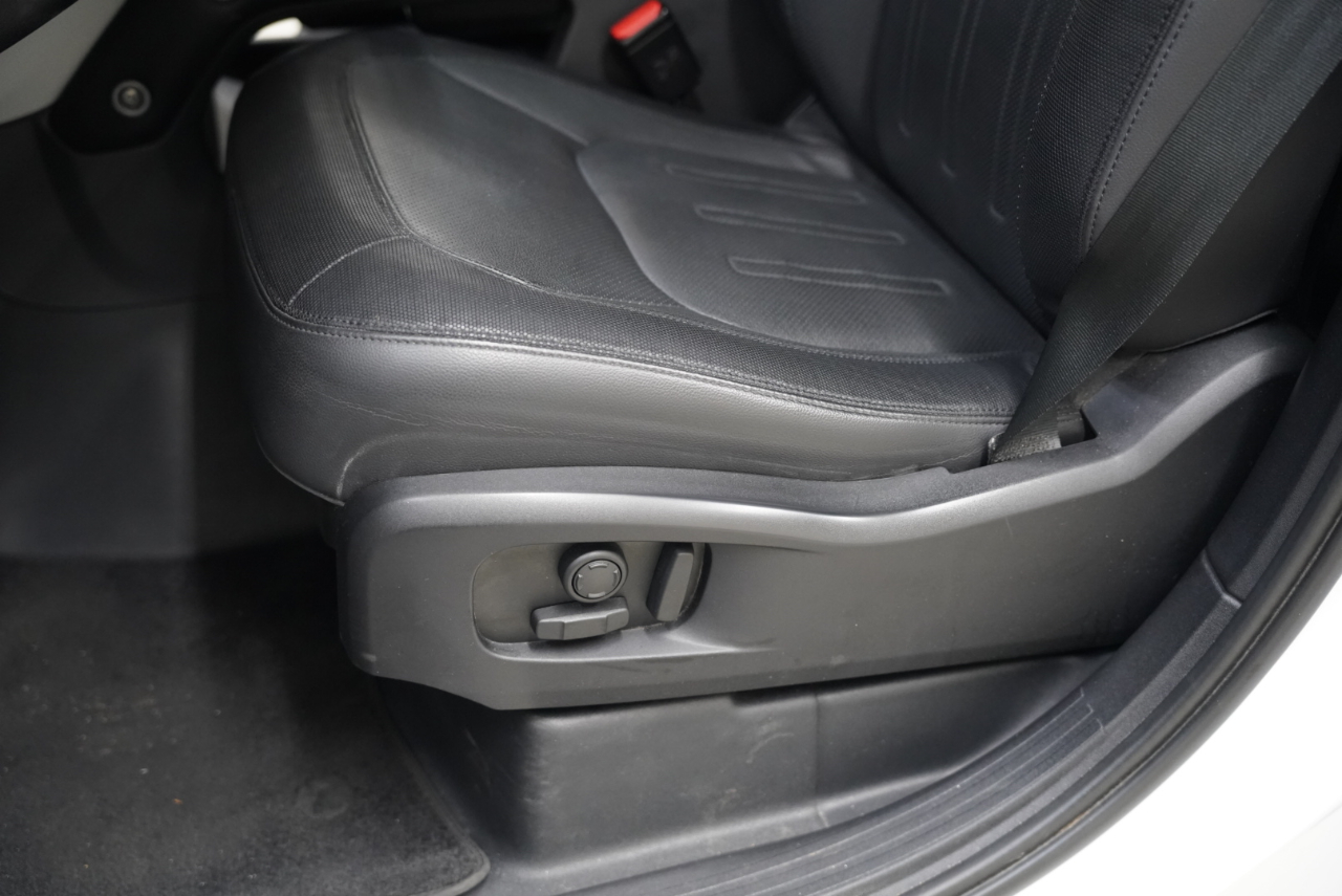 Land Rover Defender 110 X-Dynamic SE AWD 2021