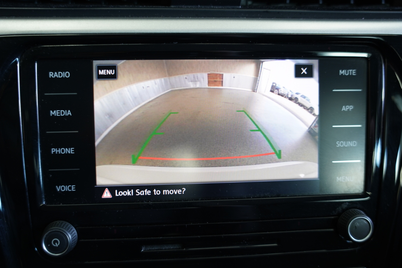 Volkswagen Passat 2.0T S Auto 2021