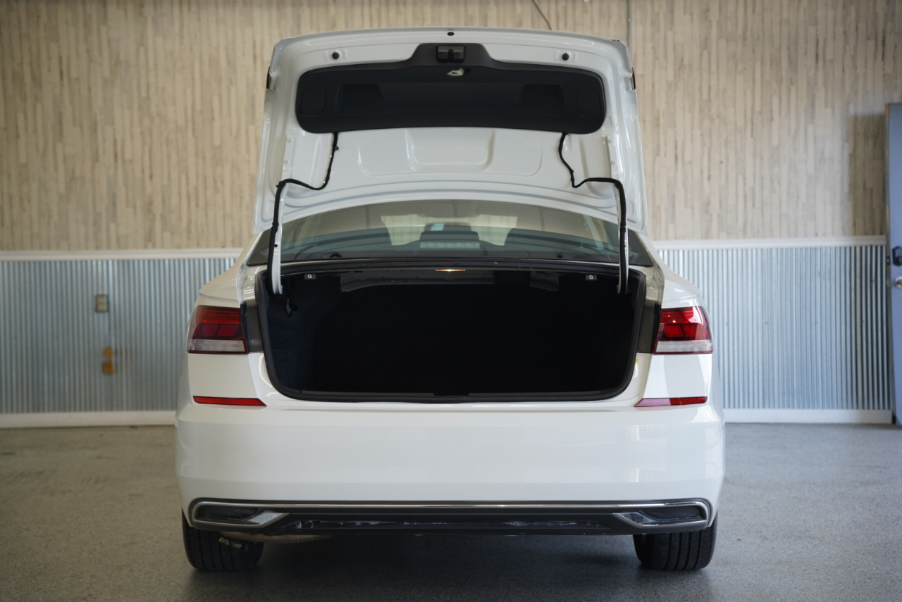 Volkswagen Passat 2.0T S Auto 2021