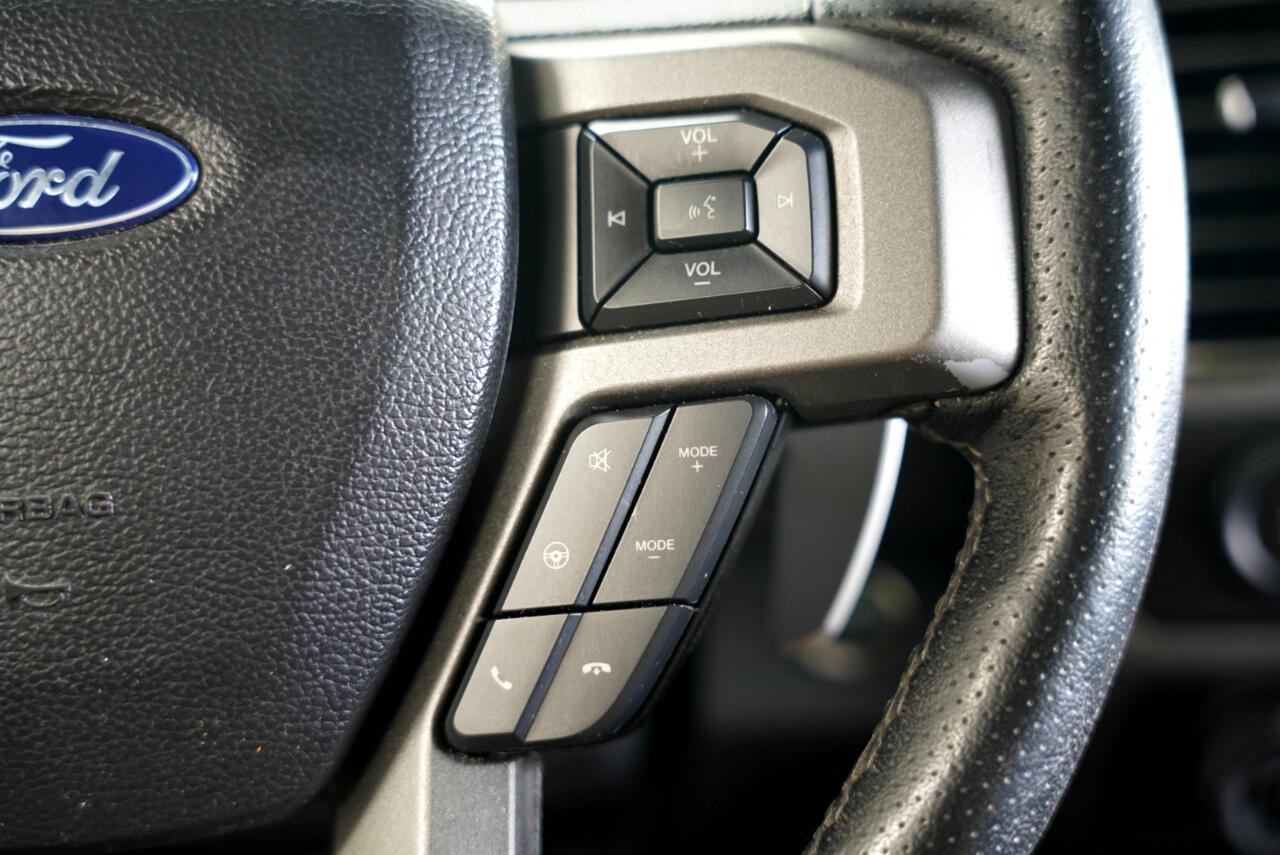 Ford F-150 Raptor 4WD SuperCrew 5.5' Box 2017