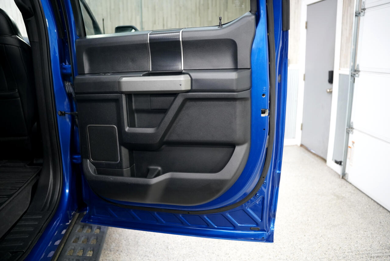 Ford F-150 Raptor 4WD SuperCrew 5.5' Box 2017