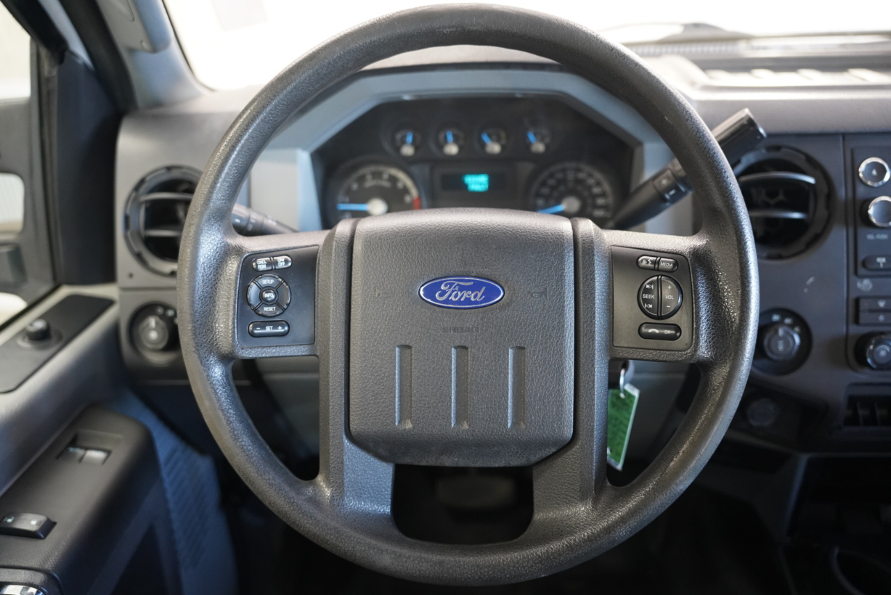 Ford Super Duty F-250 SRW 4WD SuperCab 142" XL 2014