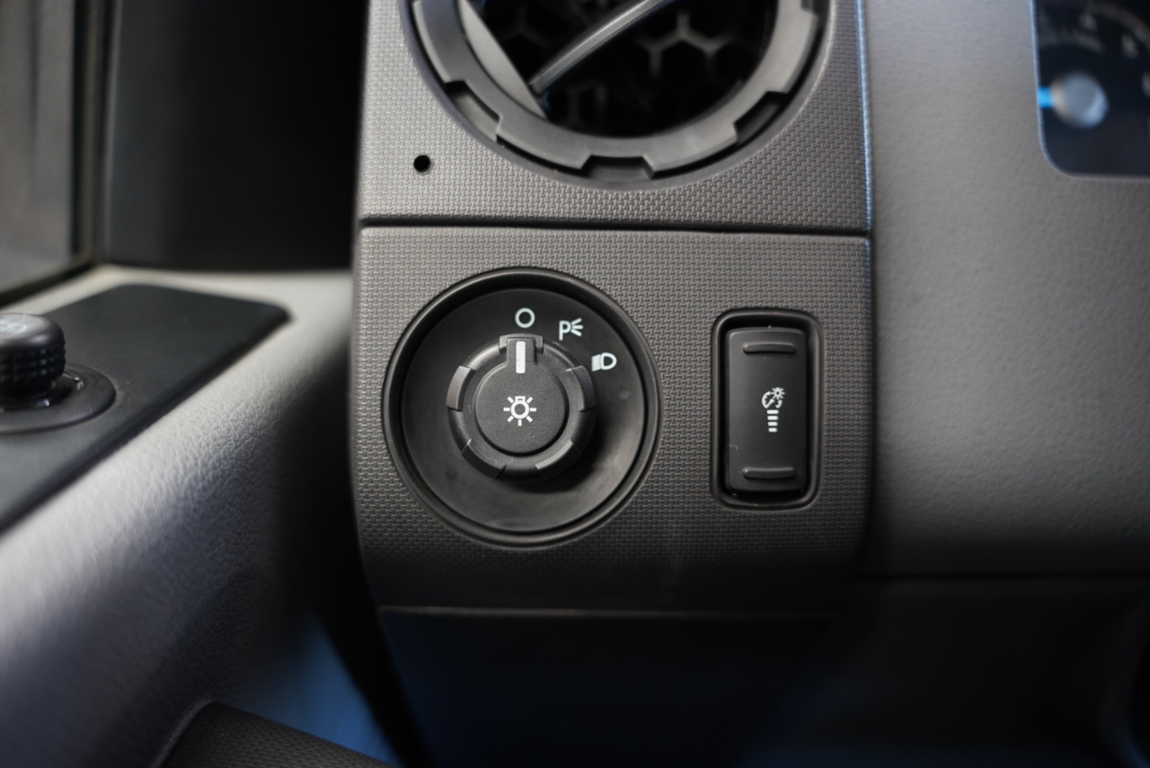 Ford Super Duty F-250 SRW 4WD SuperCab 142" XL 2014