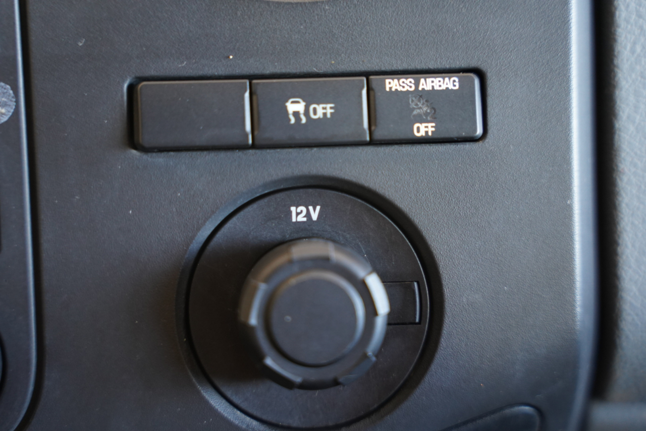 Ford Super Duty F-250 SRW 4WD SuperCab 142" XL 2014