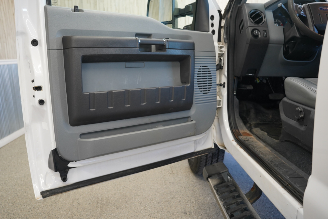 Ford Super Duty F-250 SRW 4WD SuperCab 142" XL 2014