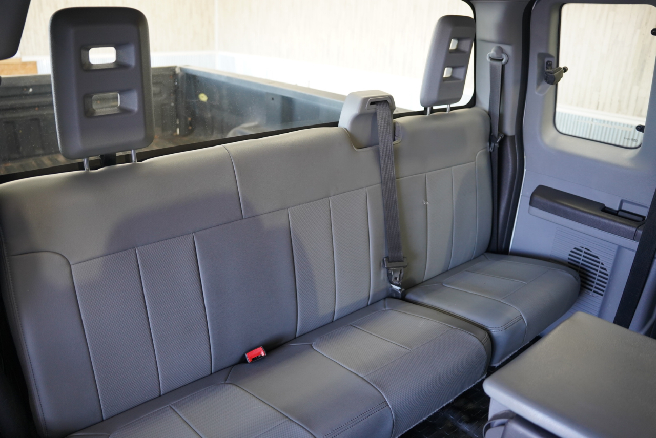 Ford Super Duty F-250 SRW 4WD SuperCab 142" XL 2014