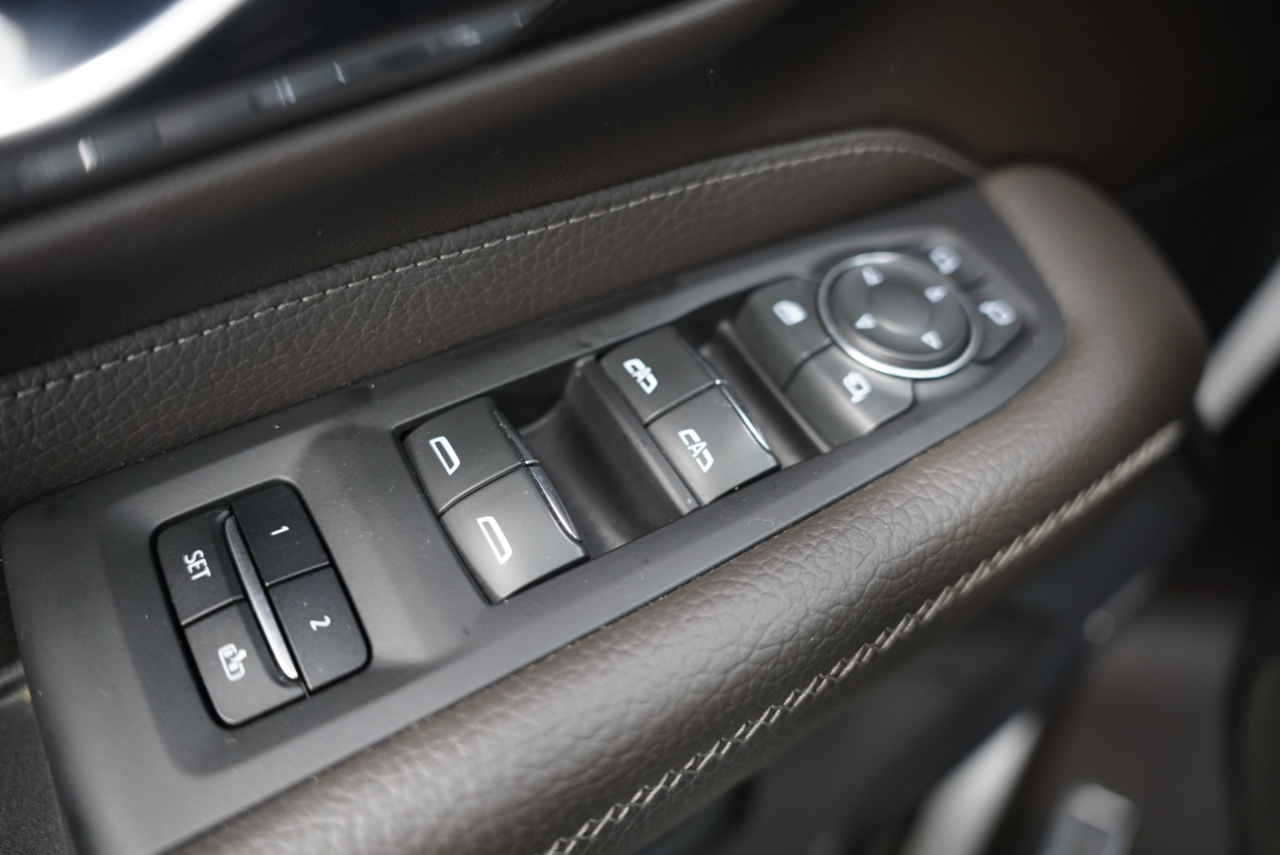 GMC Yukon 4WD 4dr Denali 2021