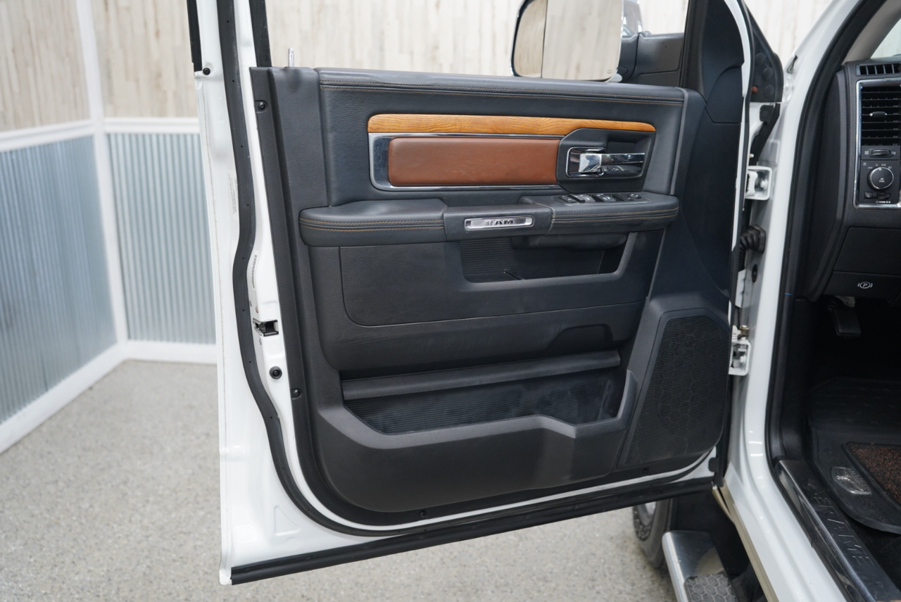 RAM 2500 4WD Crew Cab 149" Laramie Longhorn 2013