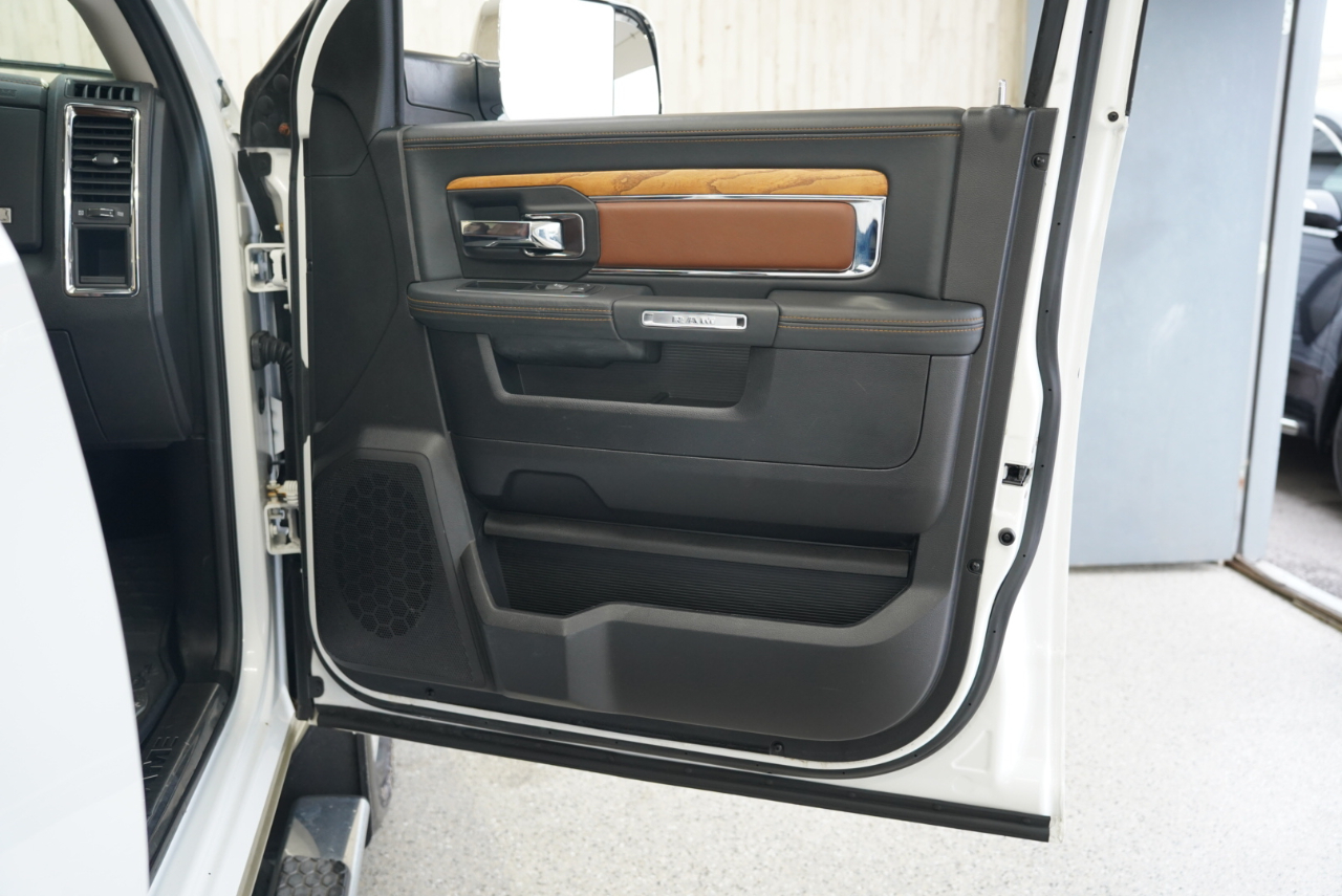 RAM 2500 4WD Crew Cab 149" Laramie Longhorn 2013