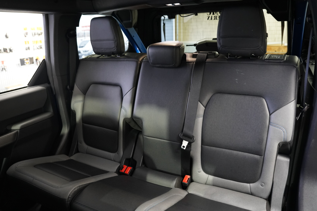 Ford Bronco Base 4 Door 4x4 2023