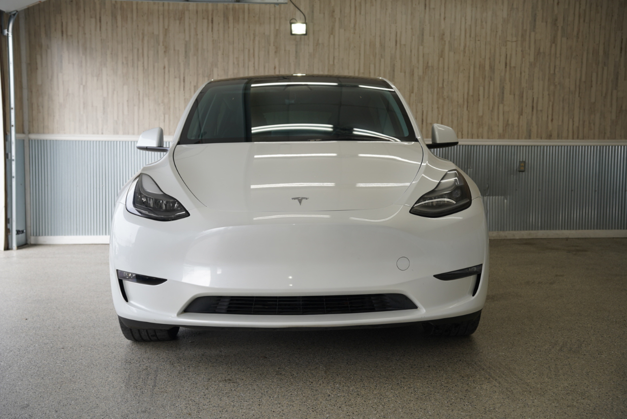 2023 Tesla Model Y Long Range photo 2