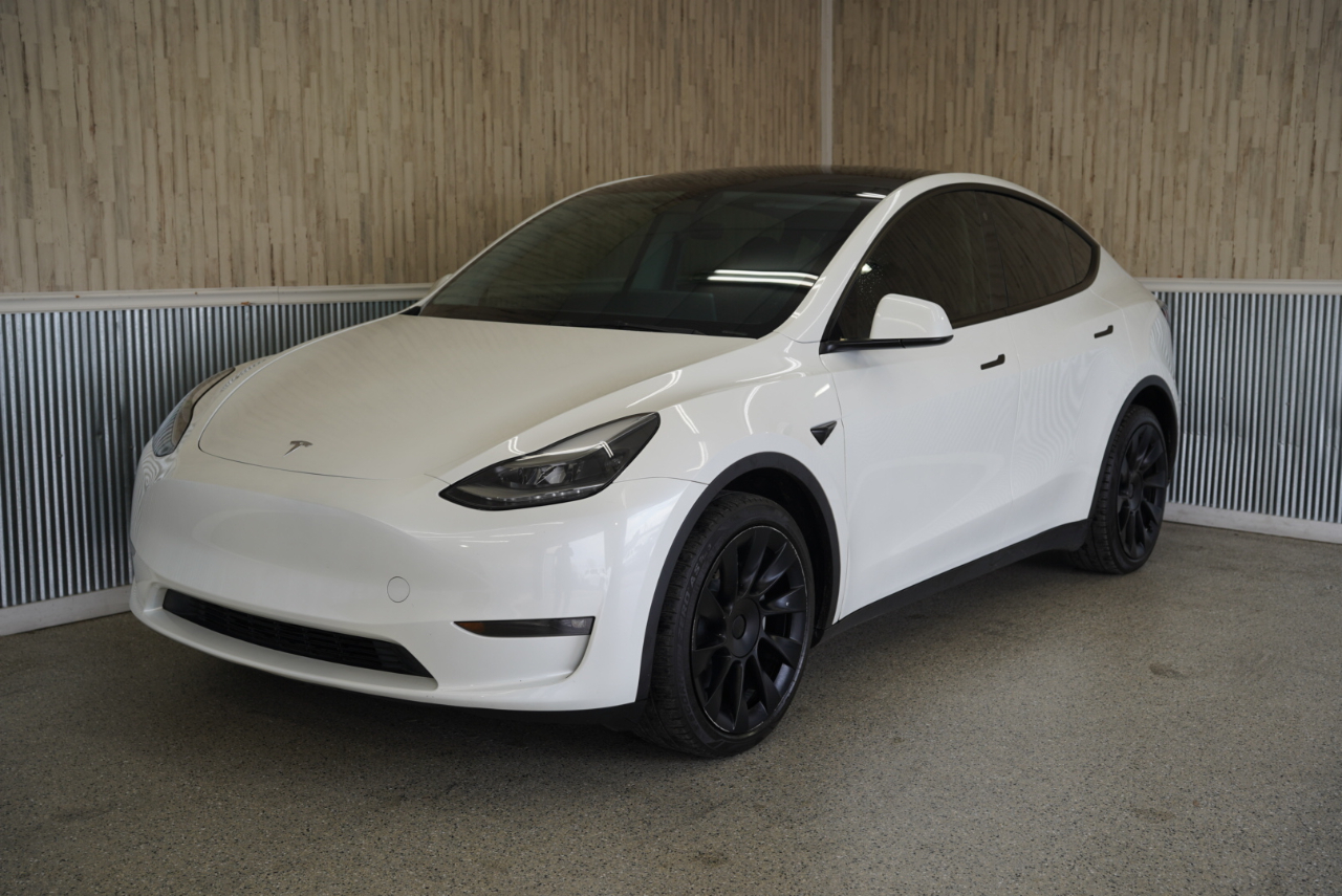 2023 Tesla Model Y Long Range photo 4