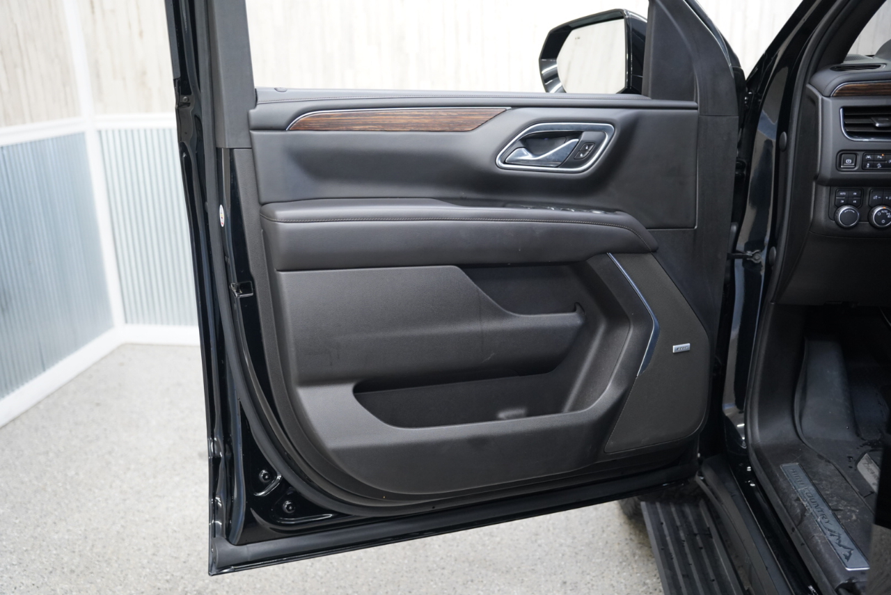 Chevrolet Tahoe 4WD 4dr High Country 2021