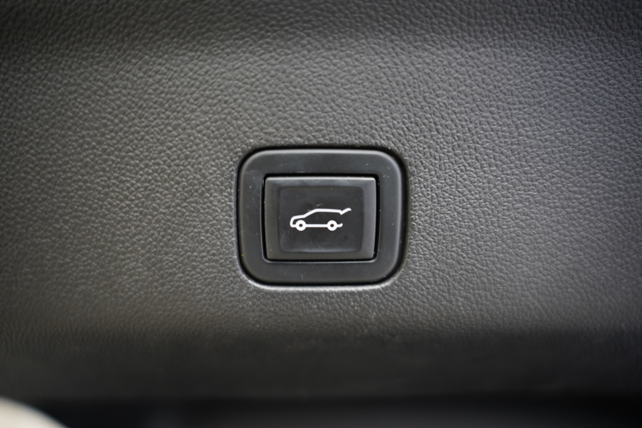 Chevrolet Tahoe 4WD 4dr High Country 2021